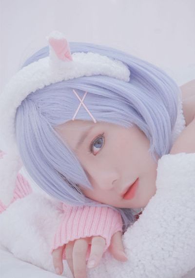 两男吮着她的花蒂尿 在线观看_高清电影完整版