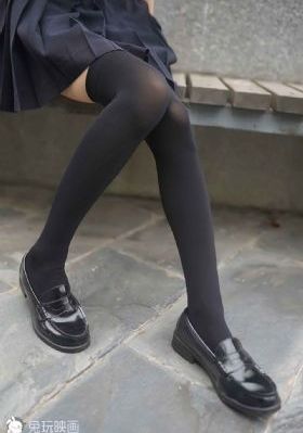 女朋友很喜欢亲亲抱抱说明什么_蓝光手机在线看
